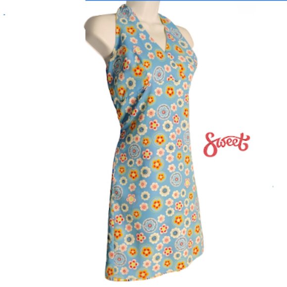 100% Cute Women's (Slightly) Asymetrical Dress 🌺 - Picture 2 of 5